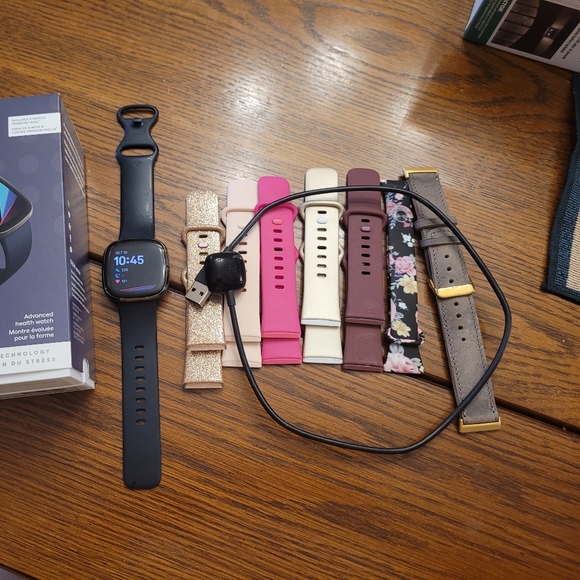 Fitbit Sense - Picture 2 of 5